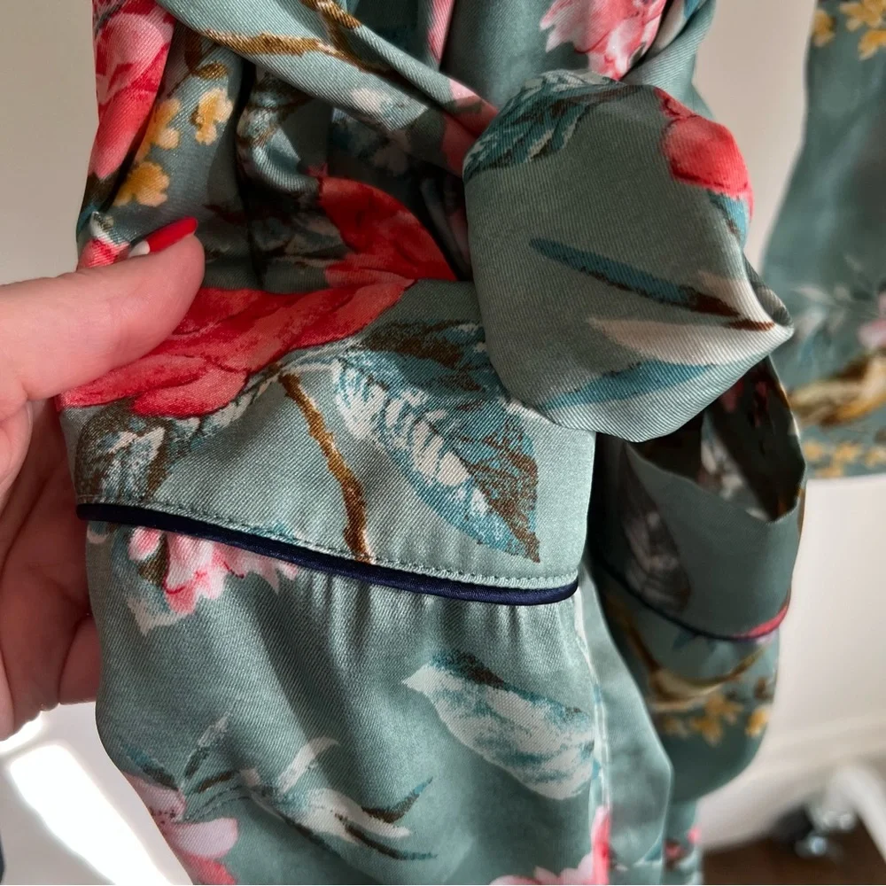 Floral Satin Robe - Picture 7 of 10